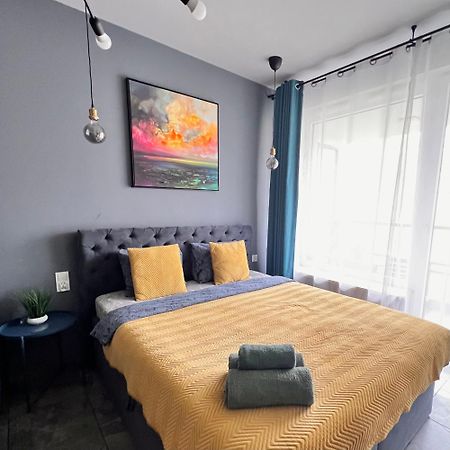 Stylowe Studio Krzemieniecka, Metro Slodowiec, Free Parking By Cosmo Spirit Varsó Kültér fotó