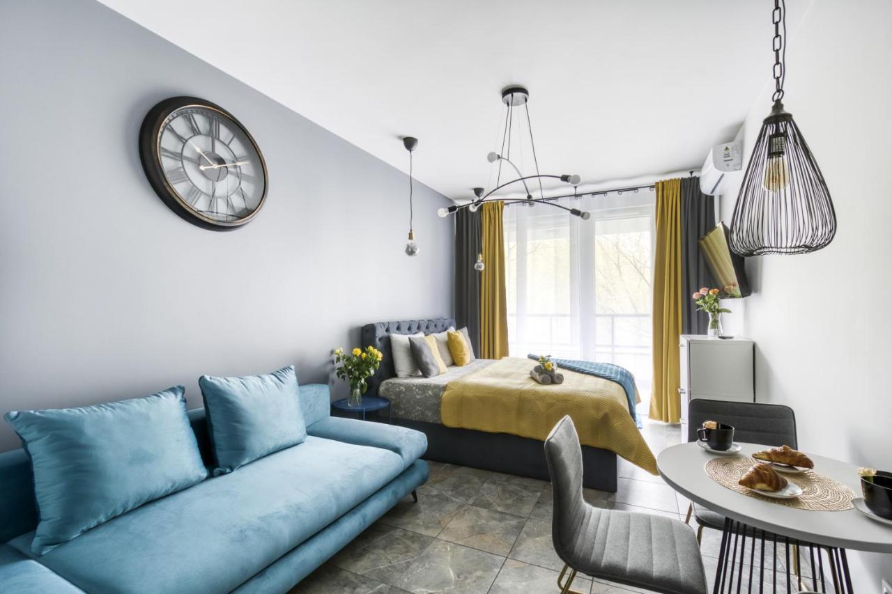 Stylowe Studio Krzemieniecka, Metro Slodowiec, Free Parking By Cosmo Spirit Varsó Kültér fotó